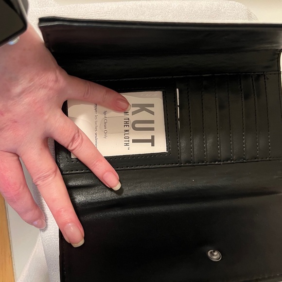 ⭐️BRAND NEW⭐️ KUT FROM THE KLOTH Black and White Striped Wallet - Picture 6 of 7